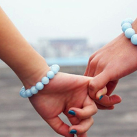 30张超甜情侣牵手头像合集 氛围感拉满的唯美手牵手情头