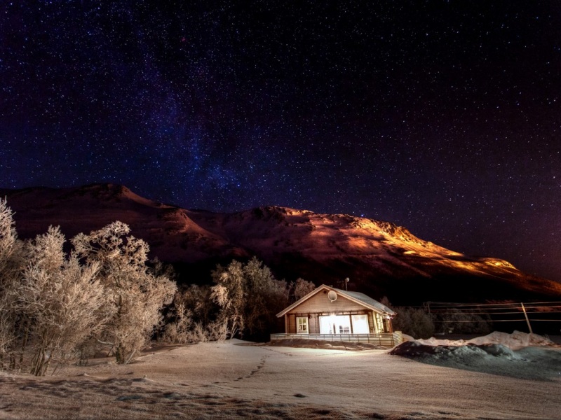 山区冬夜雪景！这套动漫电脑壁纸氛围感拉满