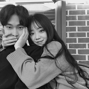 14组高清黑白情侣头像 一对两张超有氛围感