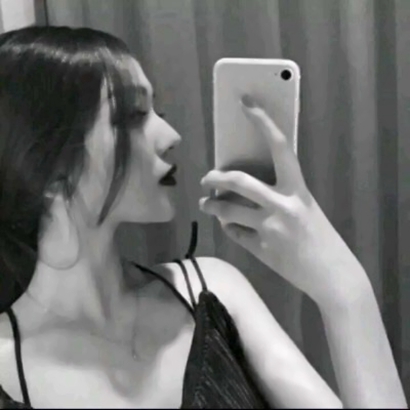 最新黑白情侣头像来啦！一男一女高清款共10张