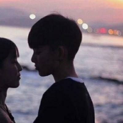 36组适合情侣用的高清情头 一对两张直接抱走