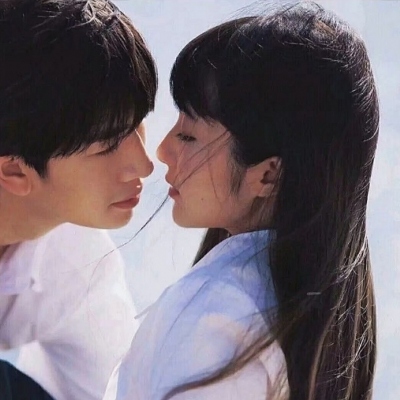 成熟温柔又有氛围感的情侣头像来啦 共18张高清图