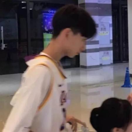 最新真人情侣头像一对两张 共10组优质情头