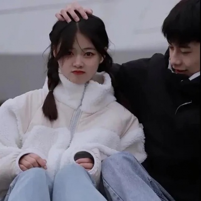 又欲又撩的真人情侣头像，12张氛围感拉满