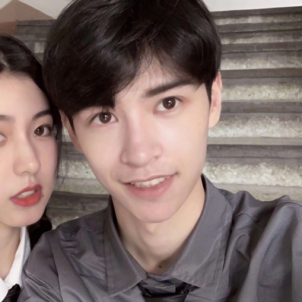 10组超甜双人情侣头像！一对两张超清甜蜜款