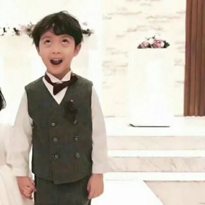 34张搞怪可爱萌娃情侣头像 高清好看的一对双人头像