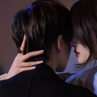 超火霸气真人情侣头像合集 共16张