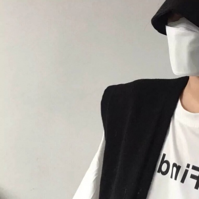 不明显真人单人高清情头合集 共36张