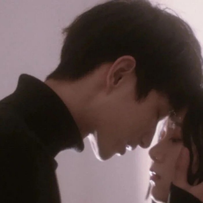 超火的温柔甜蜜情侣头像 14张合集