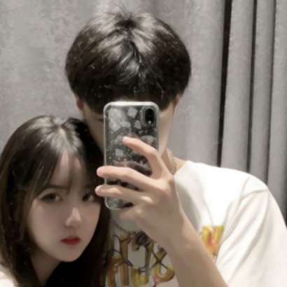 36张用手机遮脸的恩爱QQ情侣头像 高清氛围感拉满