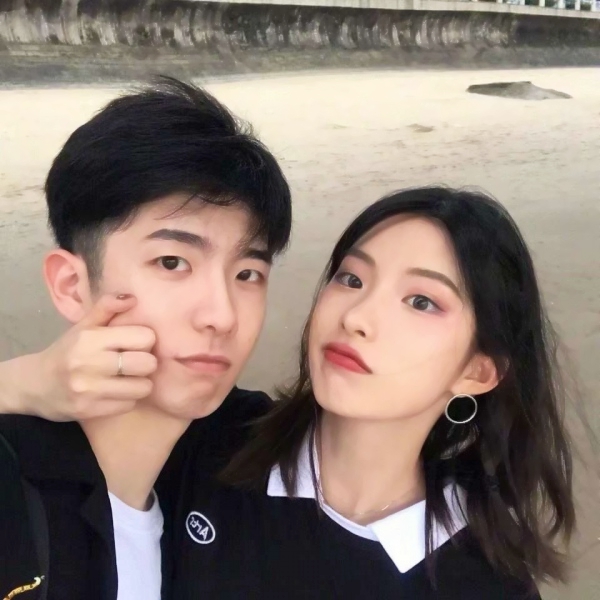 超好看的真人情侣头像！一左一右两张一人一半超清图合集