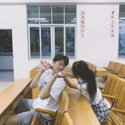 20张甜蜜可爱的萝莉情侣头像 高清无水印可直接用