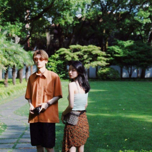 超好看的真人情侣头像！一左一右两张一人一半超清图合集