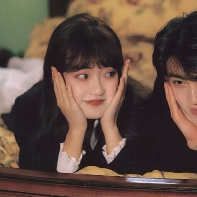 成熟温柔又有氛围感的情侣头像来啦 共18张高清图