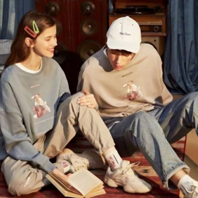 16张无水印欧美情侣头像！一左一右高清外国情头合集