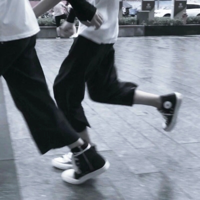 不露脸的情侣装身体部位情头 20张高清男女款合集