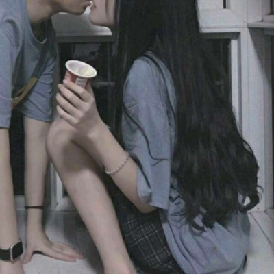 36张高清一对一半的情侣网图头像合集