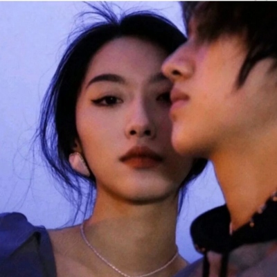 版成熟浪漫双人情侣头像来啦，一共6张