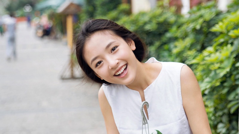 吴倩电脑高清剧照壁纸上线 多款分辨率可选