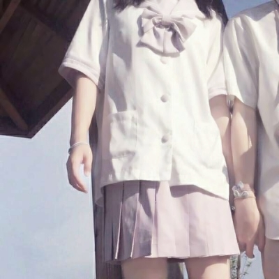 8张高清制服部位情侣头像分享