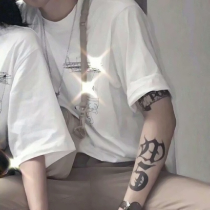 33组高清唯美真人情侣头像 一男一女两张一对