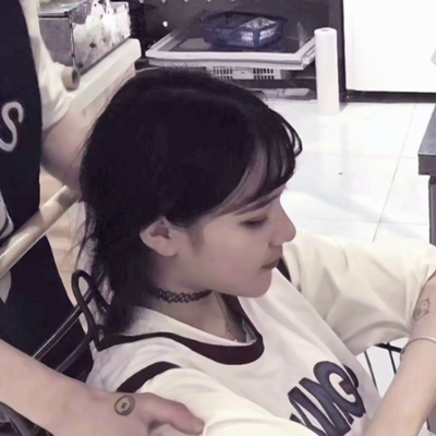 18组高清真人可爱情侣头像 一对两张精选合集