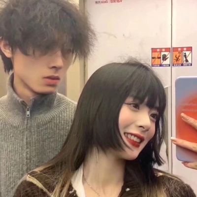 14组超甜暧昧真人情侣头像，快和对象安排上