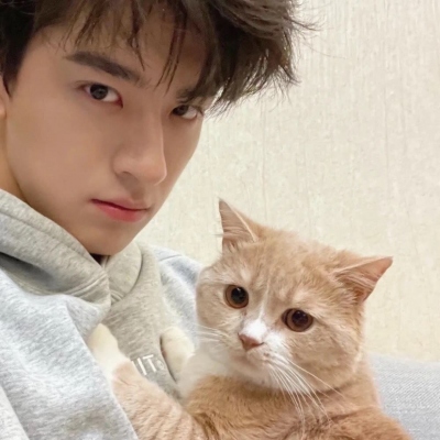 “女友不是人”系列情侣头像 高清16张合集