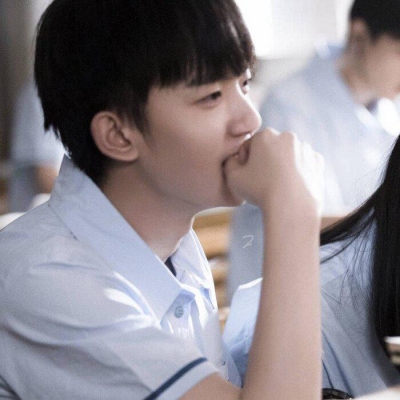 超火的真人情侣双人头像合集（20张）