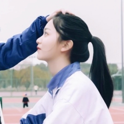 高清校园校服情侣头像 清新又治愈的14组青春情头