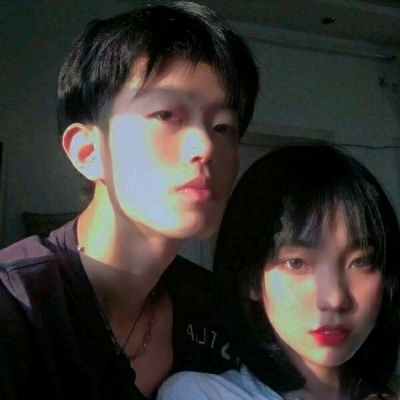 当下超火的爆款情侣头像 18张潮流情头合集