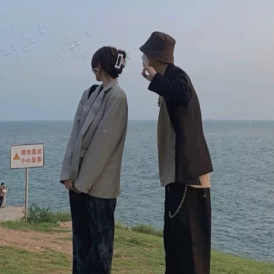 最新耐看ins风情侣头像合集 20张一次看够