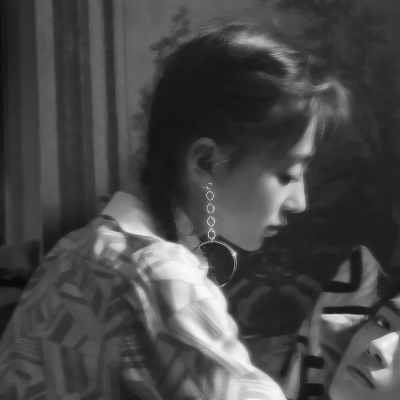 真人版网图甜系情头，20张高清个性情侣头像合集