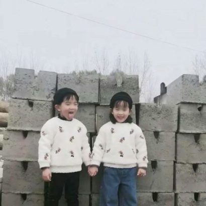 34张搞怪可爱萌娃情侣头像 高清好看的一对双人头像