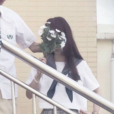 32张不露头情侣头像合集！高清半身不露脸的部位情头来啦