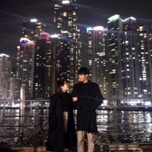 14张高清浪漫真人情侣头像 甜蜜氛围感拉满