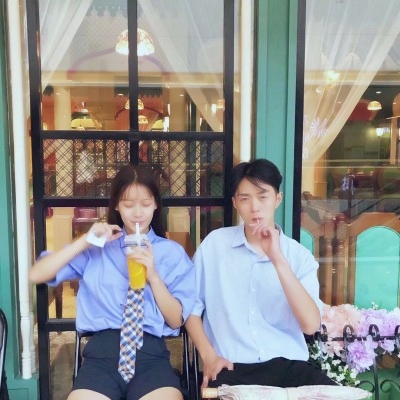 超甜！12张清新氛围感情侣QQ头像 满屏都是幸福甜度