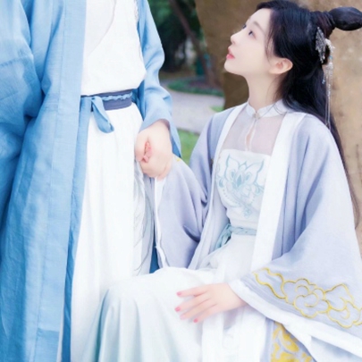 抖音上超火的古风情侣头像！12张高清真人古风情头合集