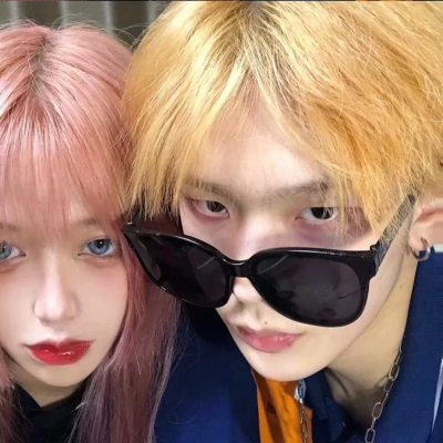 最新双人高清情侣头像来啦！这里整理了16张个性网同款图，都是适合情侣使用的高清素材。