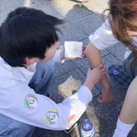超火的双人不露脸高清情侣头像 一共10张