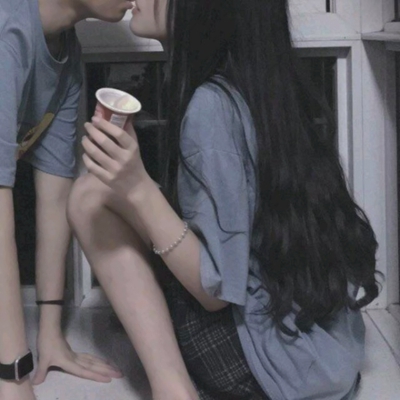 18张超甜真人部位情头 高清好看的情侣头像合集