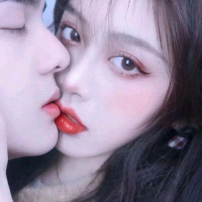 20组适合微信用的浪漫双人情侣头像合集