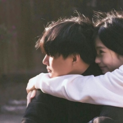 一左一右的甜蜜情侣头像合集！14张情侣日常甜系照片整理好了