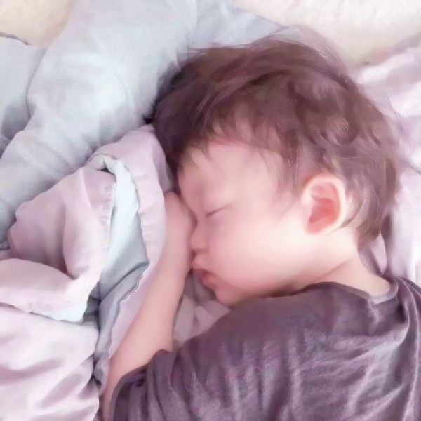 超萌可爱小孩情侣头像合集 14张高清无水印