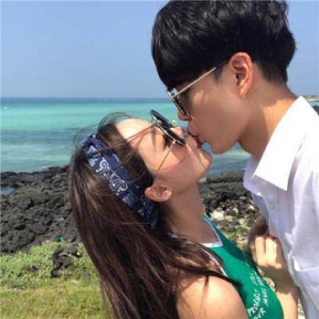 12张双人浪漫高清情侣头像 两人同框超甜