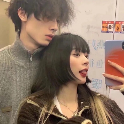 14组超甜暧昧真人情侣头像，快和对象安排上