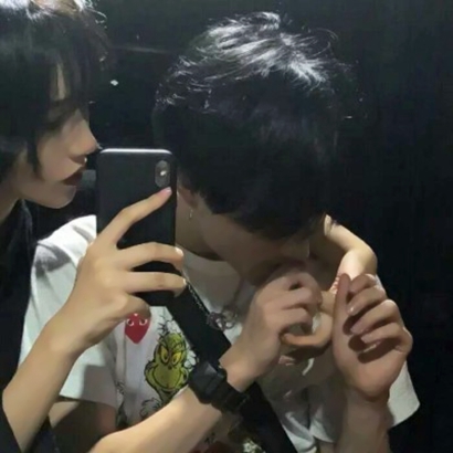 双人情侣头像一对两张 有你在刚好的幸福头像合集