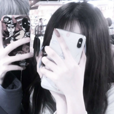 22张高清不露脸双人情侣头像 半身控专属情头来了