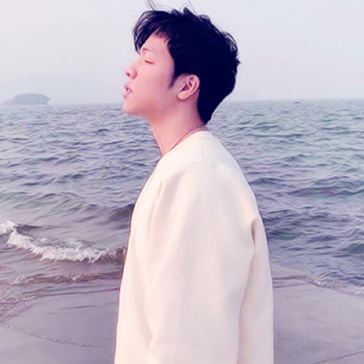 最新真人情侣头像来啦！一男一女高清款共12张，适合情侣使用。