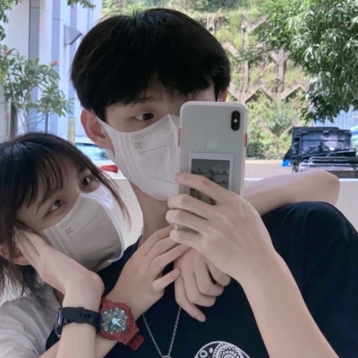 超火的双人真人情侣头像 一共10张
